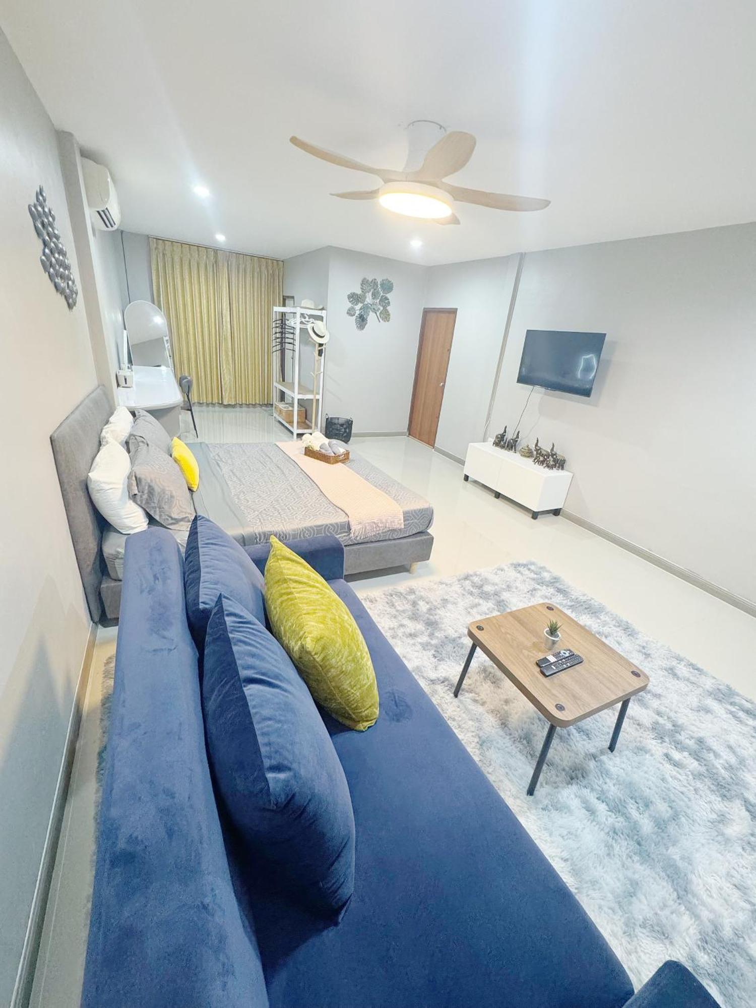 Sun And Moon House Villa *